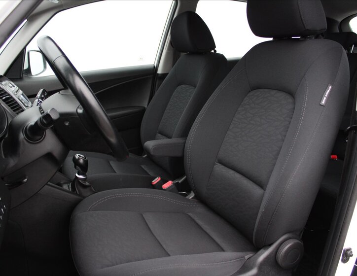 Hyundai ix20 MPV 1,6 l 92 kw