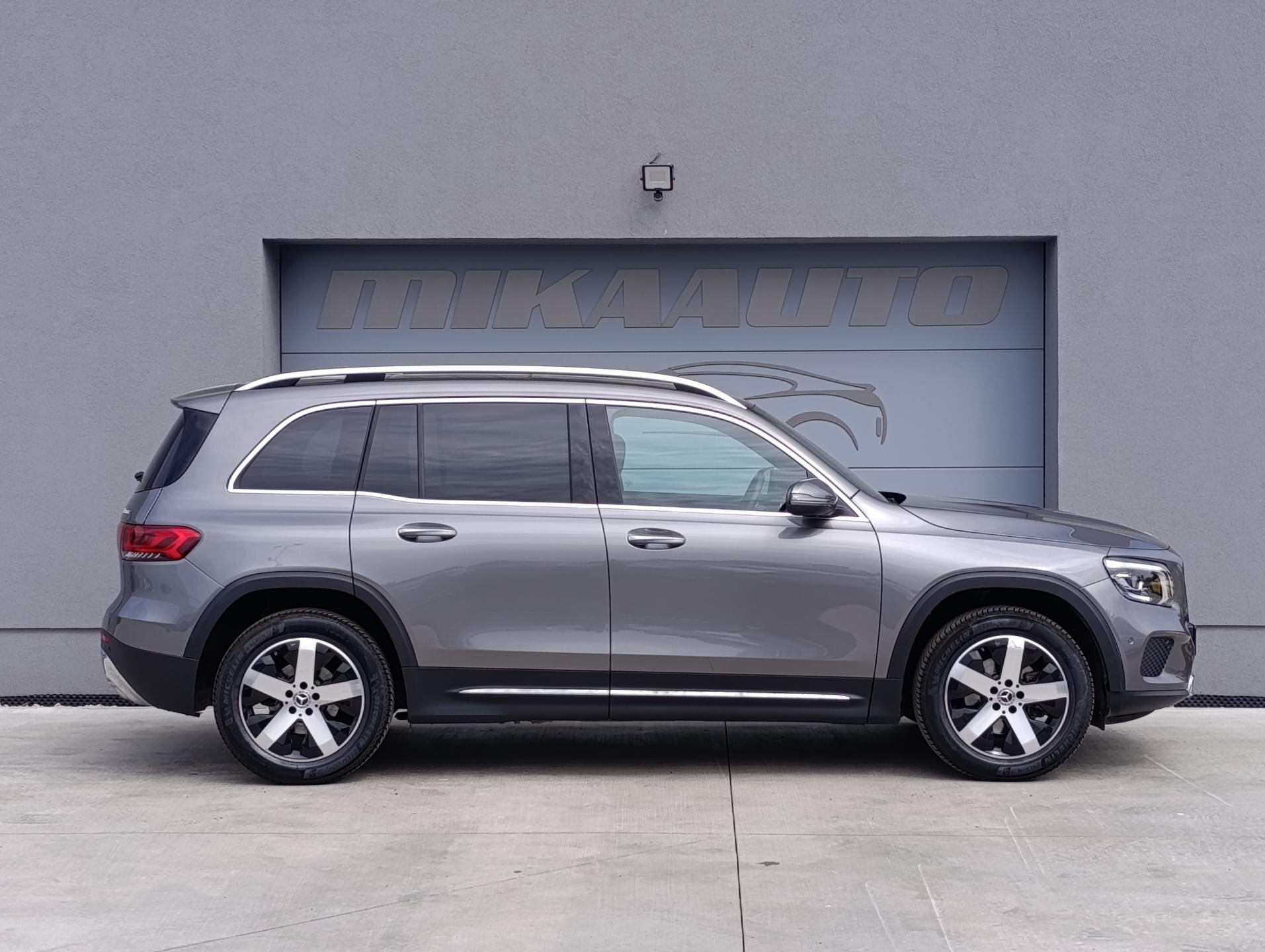 Mercedes-Benz GLB SUV / Terénní 1,3 l 120 kw