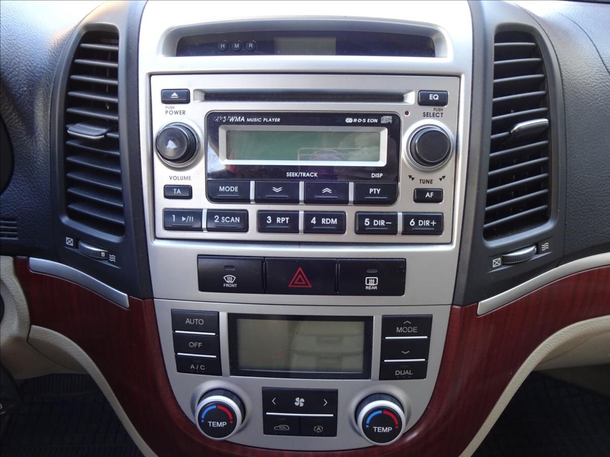 Hyundai Santa Fe SUV / Terénní 2,2 l 114 kw