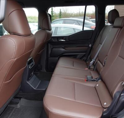 Toyota Land Cruiser 11