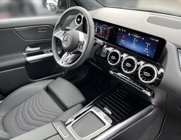 Mercedes-Benz GLA 18