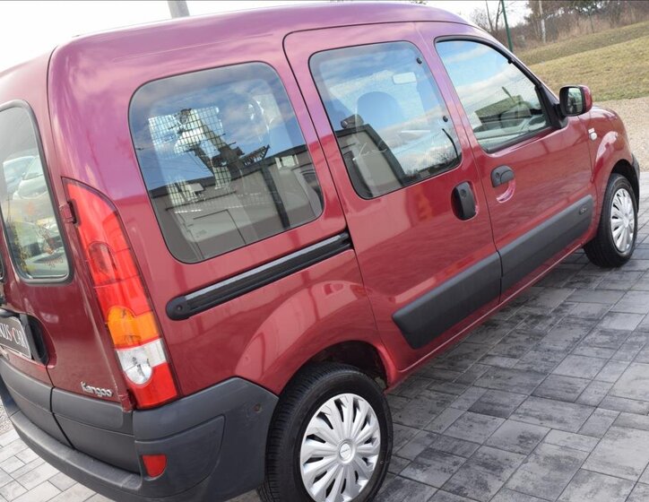 Renault Kangoo Kombi 1,1 l 55 kw