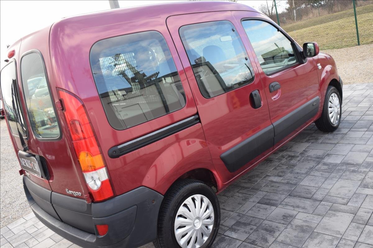 Renault Kangoo Kombi 1,1 l 55 kw