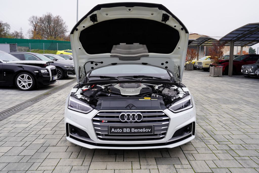 Audi S5