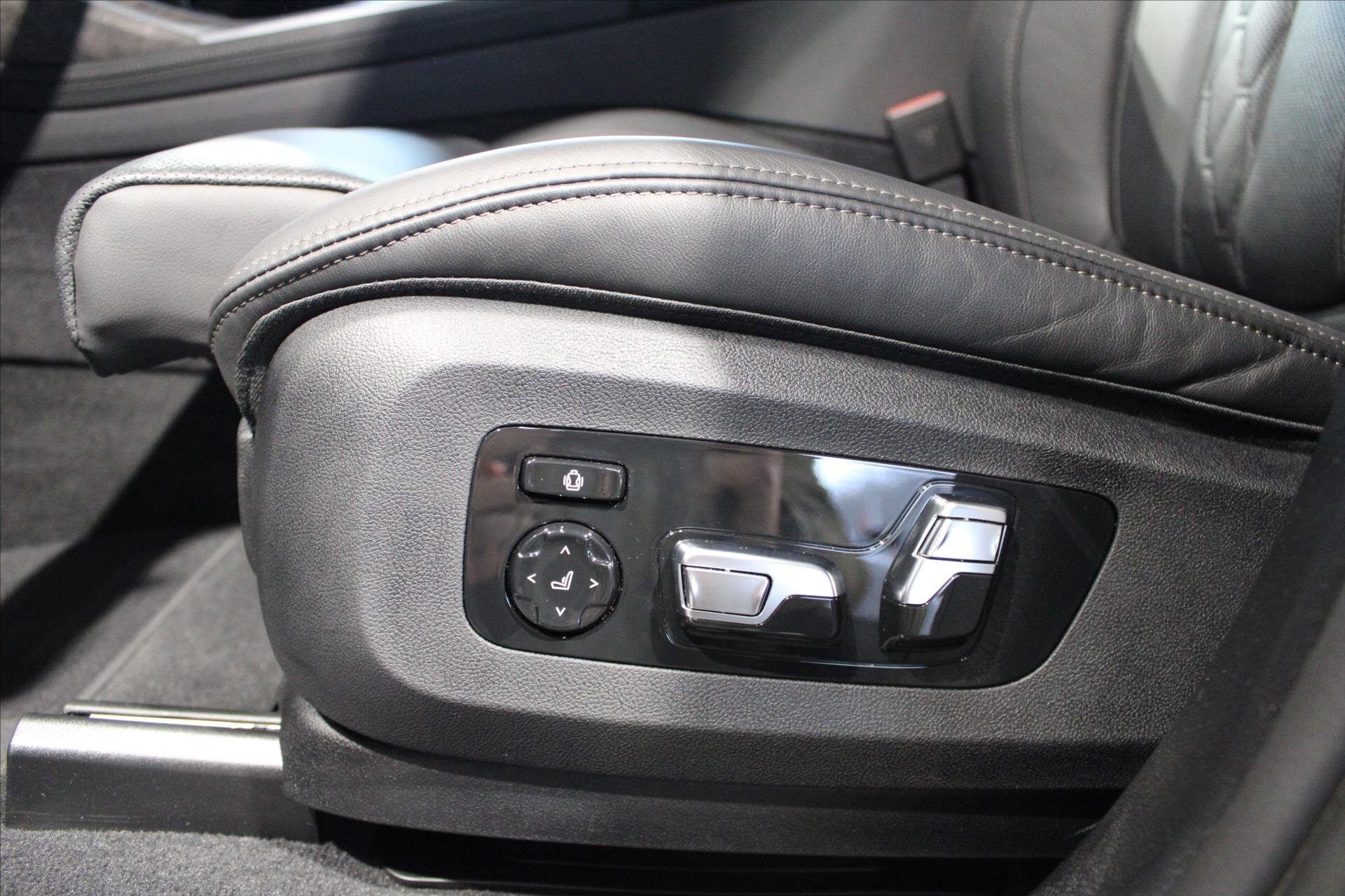 BMW X7 SUV 3,0 l 250 kw