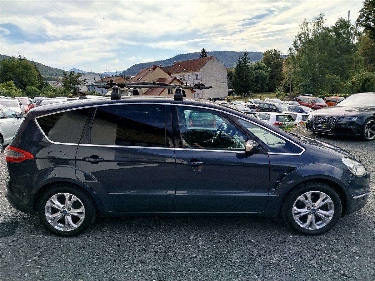 Ford S-MAX MPV 2,0 l 120 kw