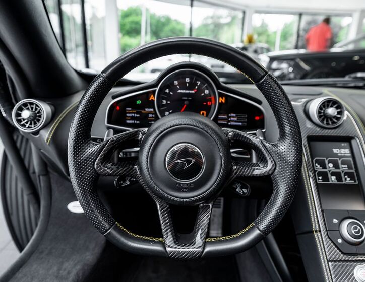 McLaren 650S Spider 8