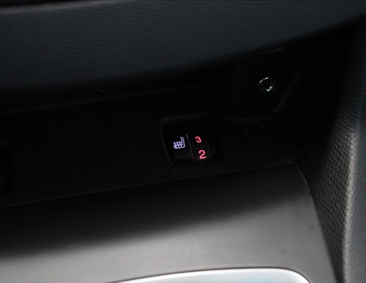 Peugeot 308 Hatchback 1,6 l 73 kw