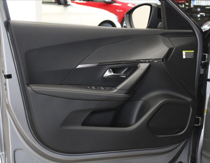 Peugeot 2008 SUV / Terénní 1,2 l 96 kw