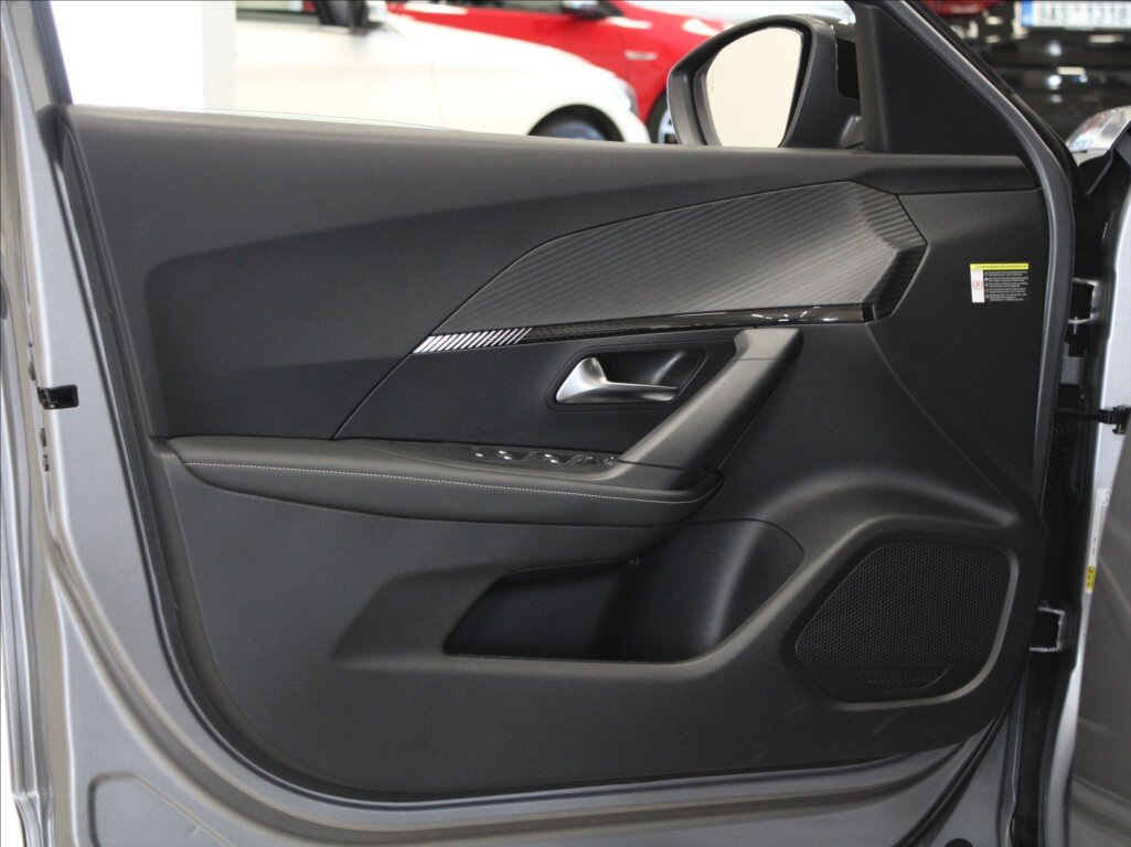 Peugeot 2008 SUV / Terénní 1,2 l 96 kw