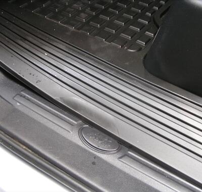 Land Rover Discovery 18