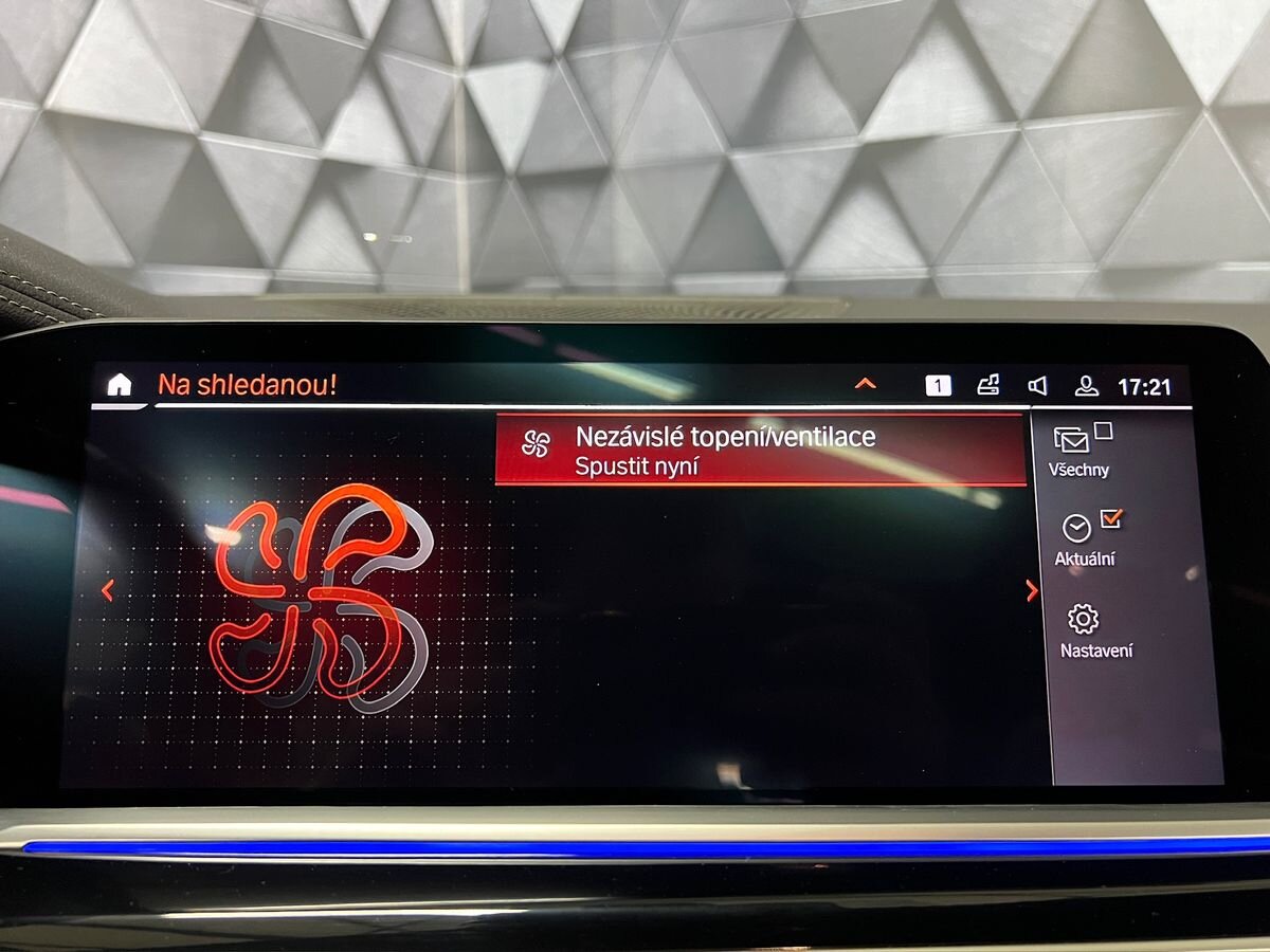 BMW X7 SUV / Terénní 3,0 l 250 kw