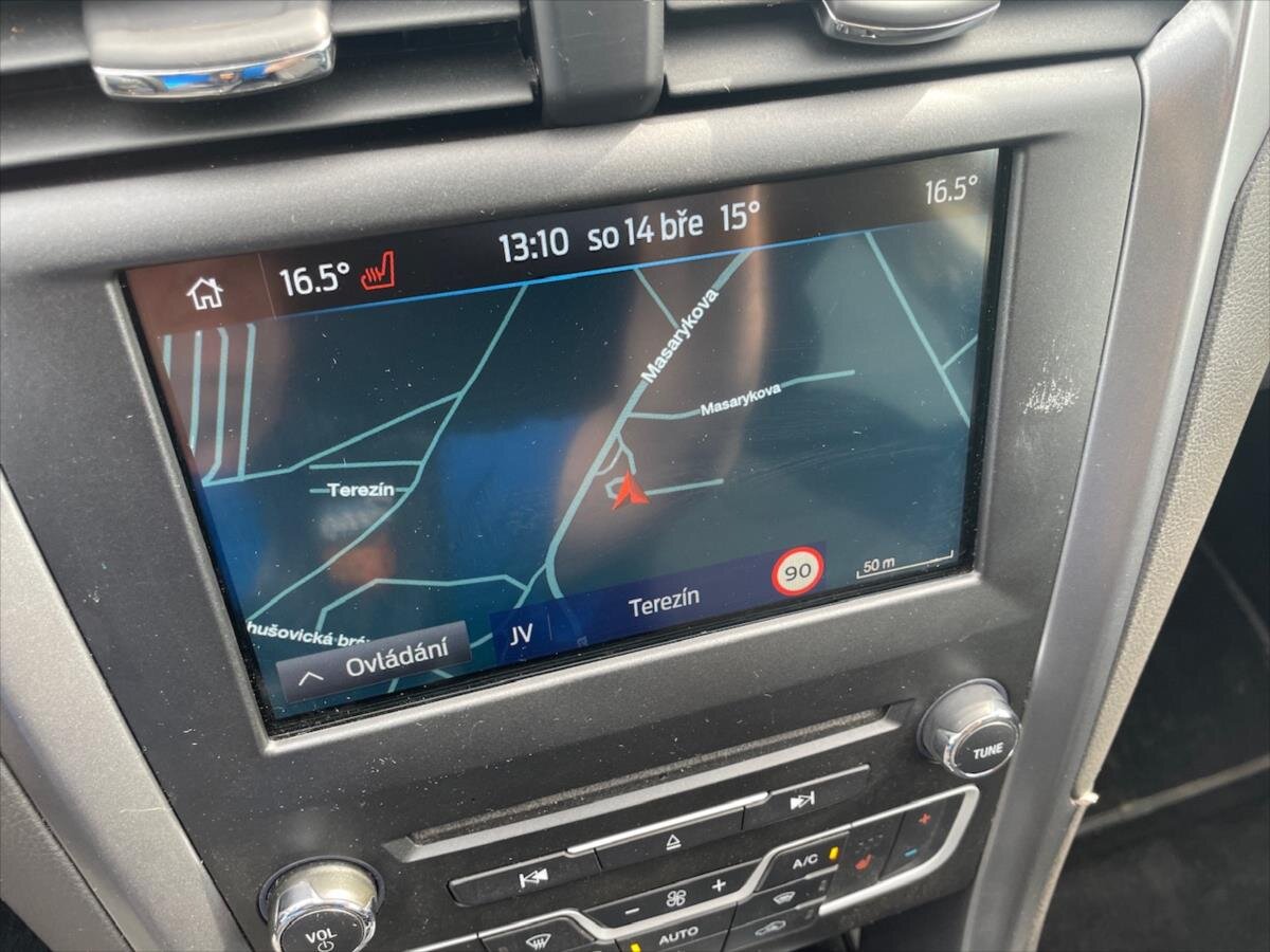 Ford Mondeo Hatchback 1,5 l 118 kw