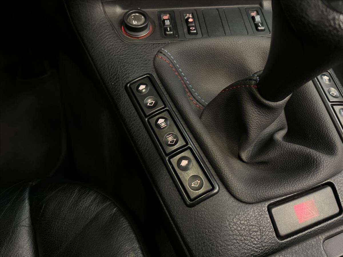 BMW Řada 3 Kabriolet 2,0 l 110 kw