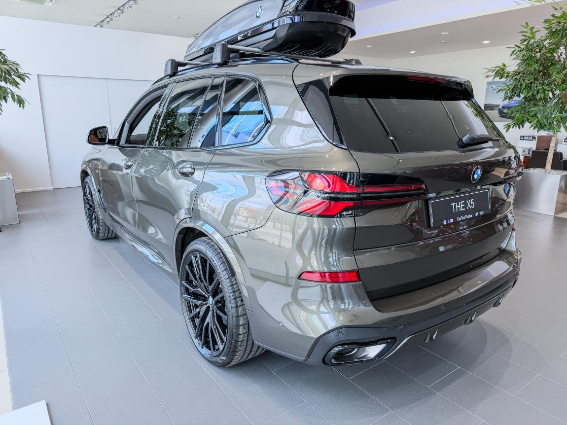 BMW X5 SUV / Terénní 3,0 l 259 kw