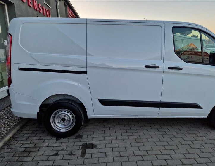 Ford Transit Custom Skříň 2,0 l 77 kw