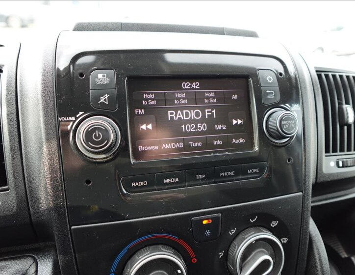 Peugeot Boxer Ostatní 2,2 l 121 kw