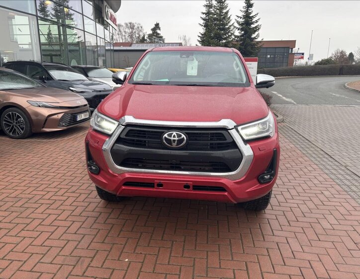 Toyota Hilux Pick-up 2,8 l 150 kw
