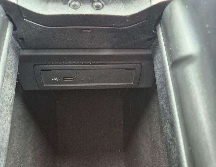 Mercedes-Benz GLB 37