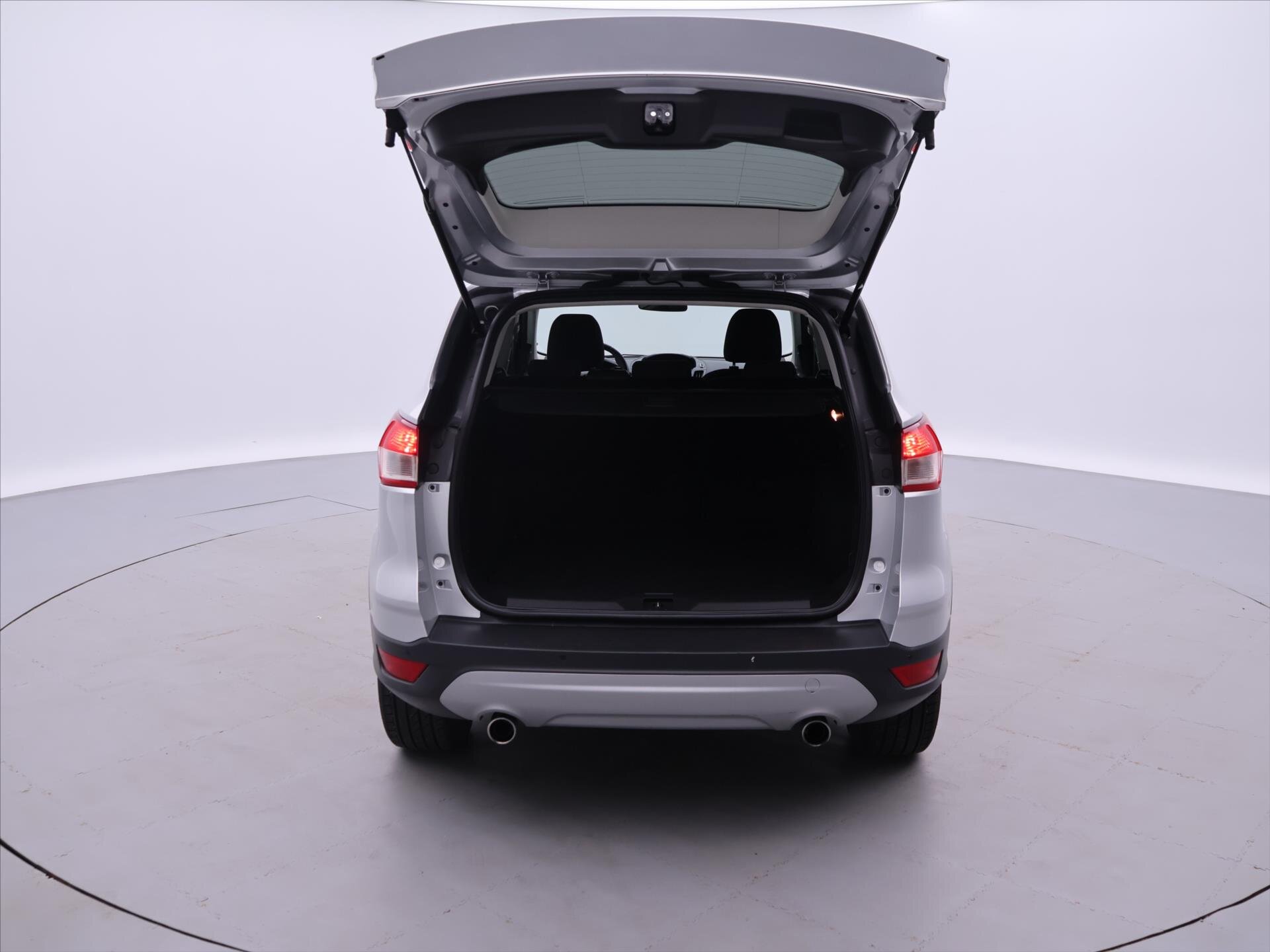 Ford Kuga SUV / Terénní 1,5 l 110 kw
