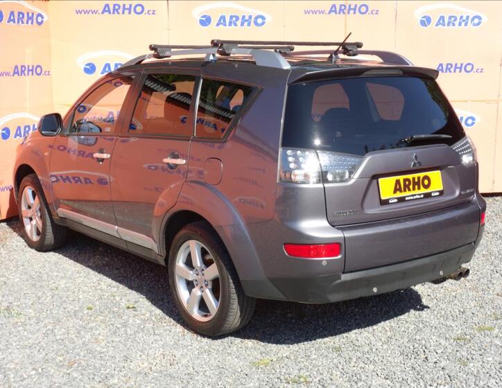 Mitsubishi Outlander 5