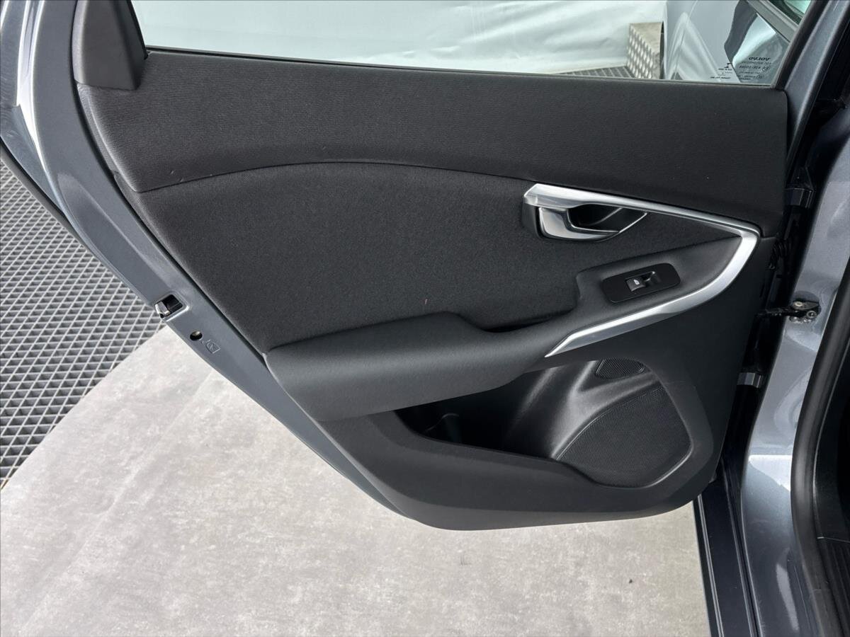 Volvo V40 Hatchback 2,0 l 88 kw