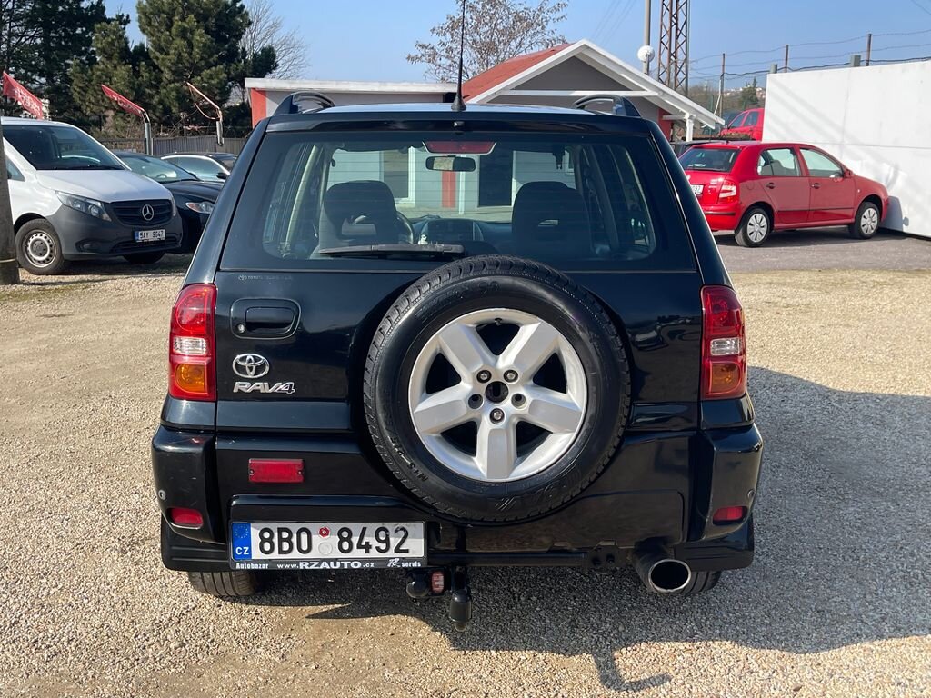 Toyota RAV4 SUV / Terénní 2,0 l 85 kw