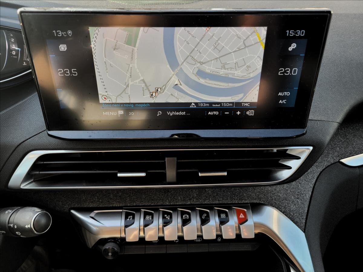 Peugeot 5008 SUV 1,5 l 96 kw