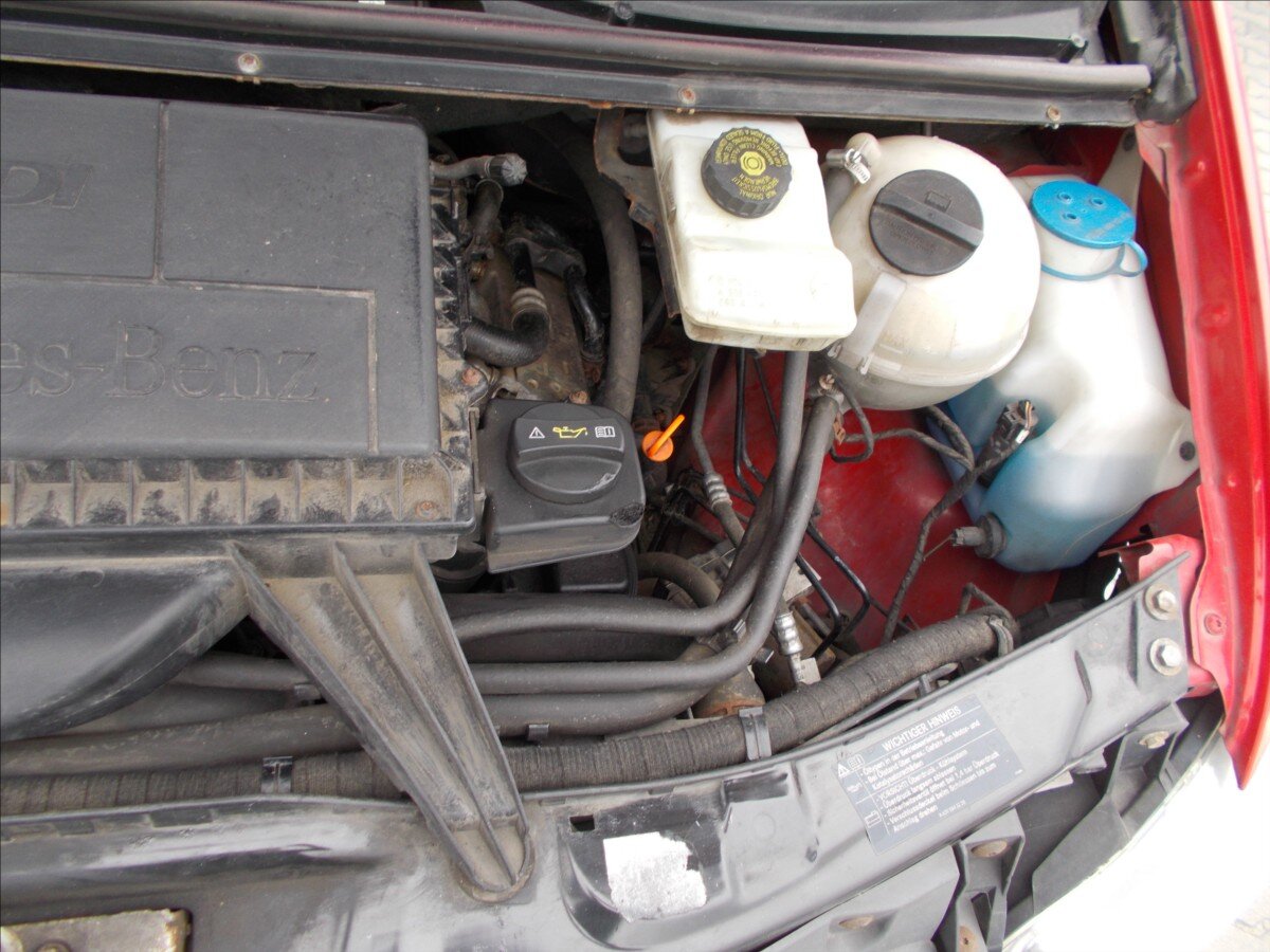 Mercedes-Benz Vito MPV 2,1 l 70 kw