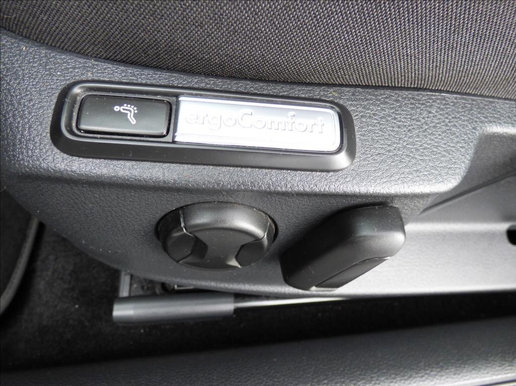 Volkswagen Passat Kombi 1,4 l 115 kw