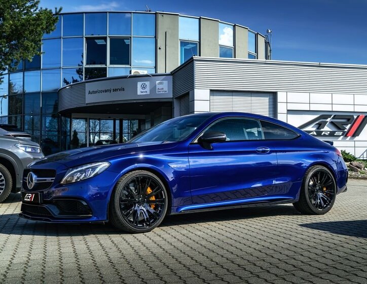 Mercedes-Benz Třídy C Kupé 4,0 l 375 kw