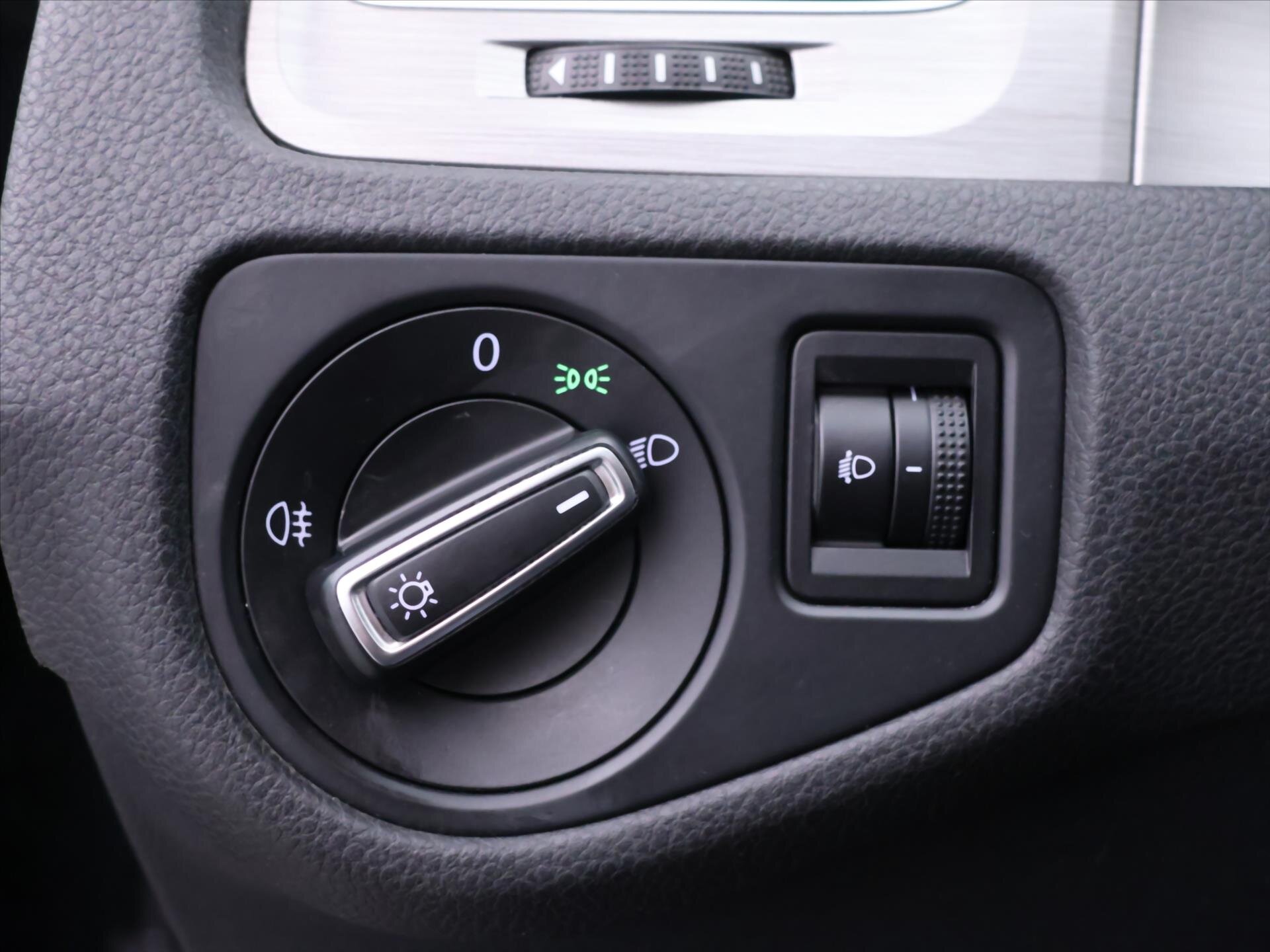 Volkswagen Golf Kombi 1,6 l 81 kw