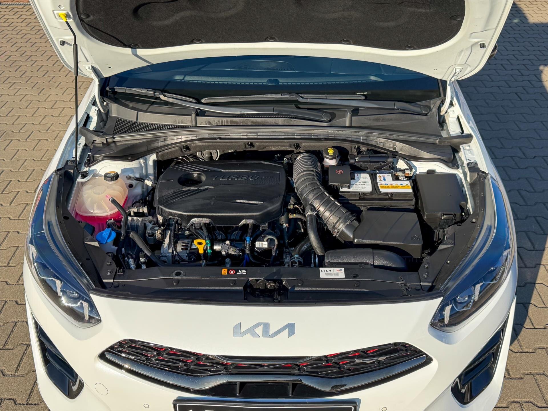 KIA ProCeed Liftback 1,6 l 150 kw