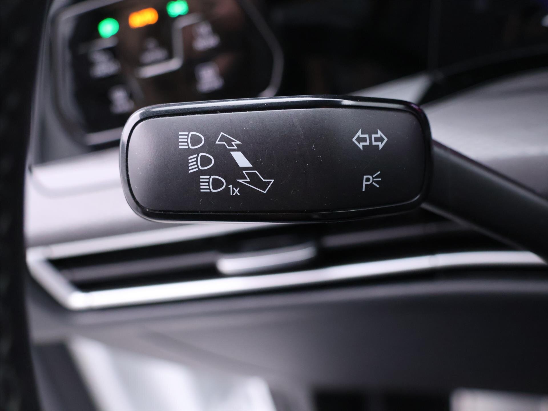 Volkswagen Golf Hatchback 2,0 l 180 kw