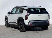 KIA EV3 6