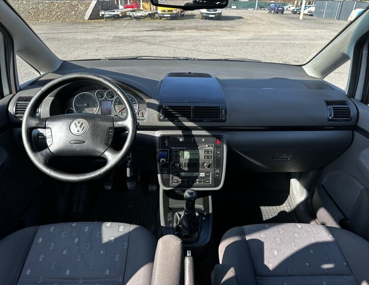 Volkswagen Sharan Kombi 1,9 l 85 kw