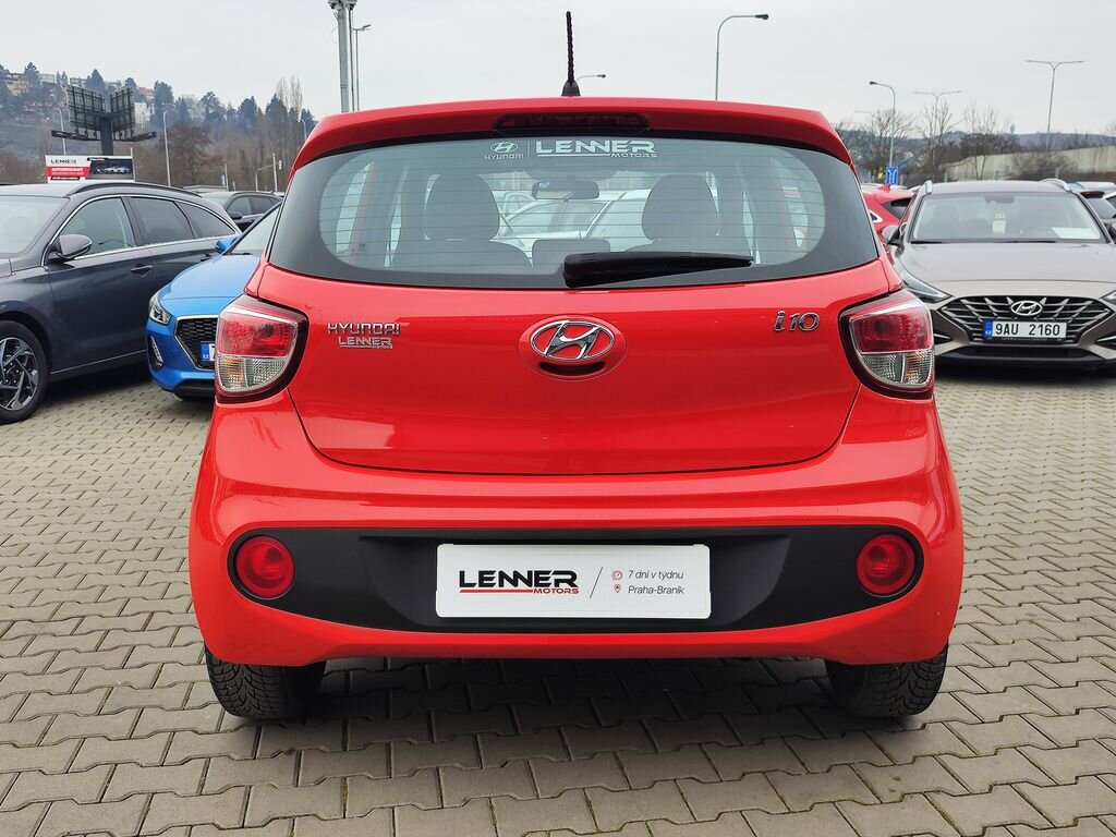 Hyundai i10