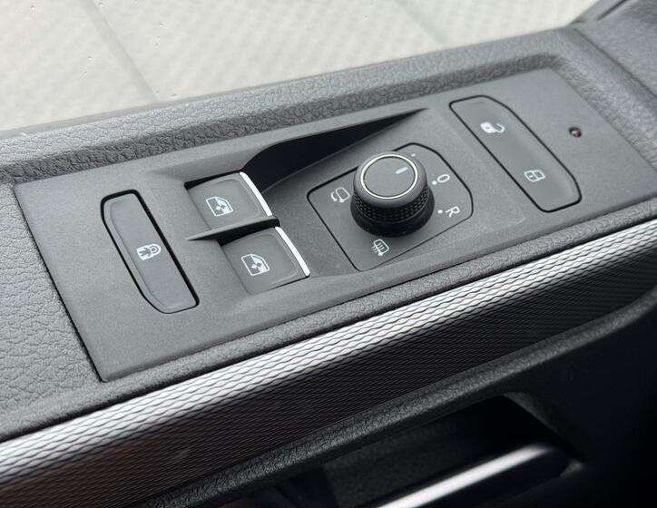 Volkswagen Multivan 23