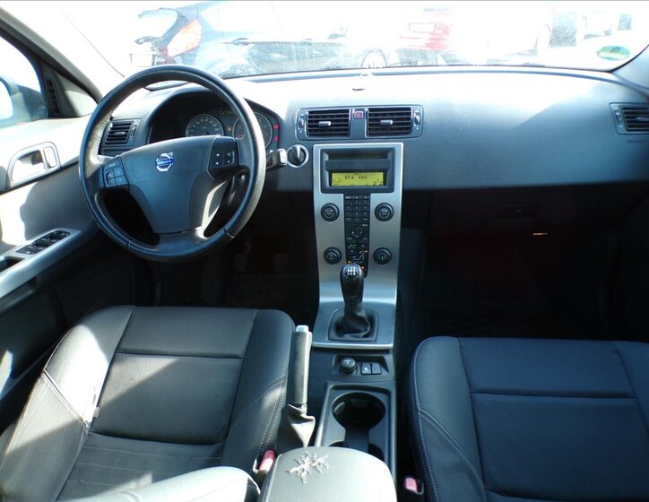 Volvo V50 Kombi 2,4 l 103 kw