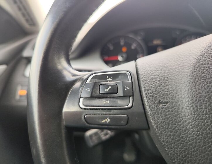 Volkswagen Passat CC Sedan / Limuzína 2,0 l 103 kw