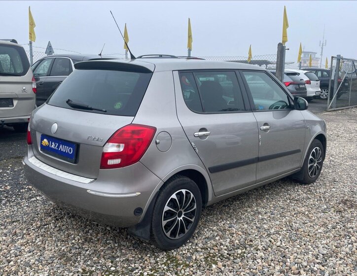 Škoda Fabia Hatchback 1,6 l 77 kw
