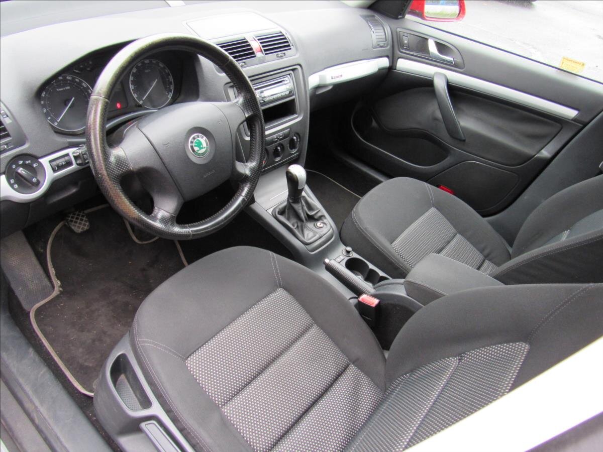 Škoda Octavia Kombi 2,0 l 110 kw