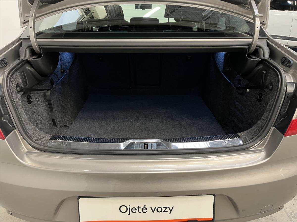 Škoda Superb Liftback 2,0 l 103 kw