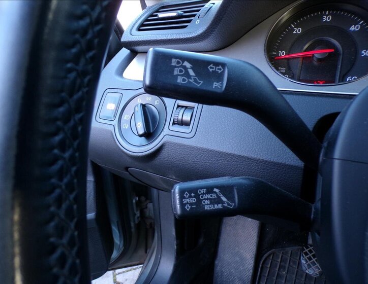 Volkswagen Passat 11