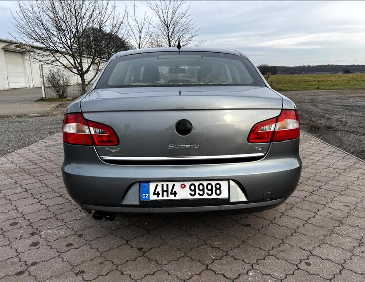 Škoda Superb 10