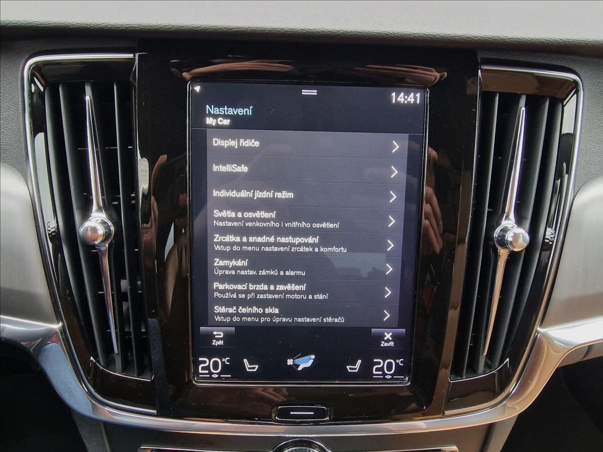 Volvo V90 Kombi 2,0 l 173 kw