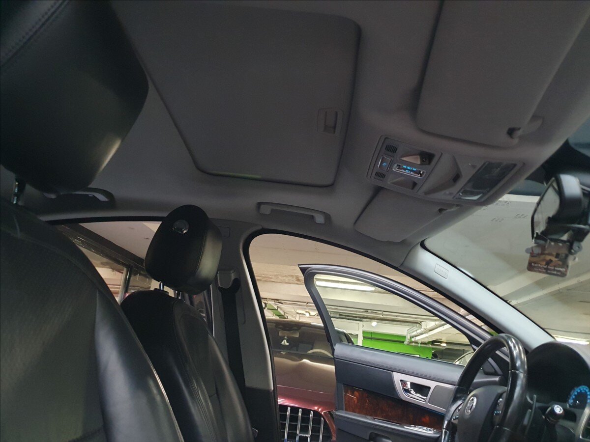 Jaguar XF Sedan / Limuzína 3,0 l 202 kw