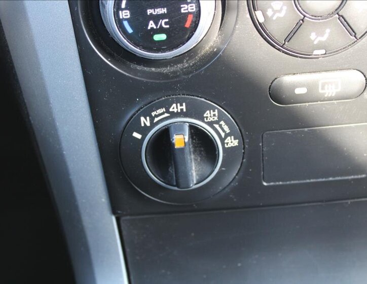 Suzuki Grand Vitara Kombi 2,0 l 103 kw