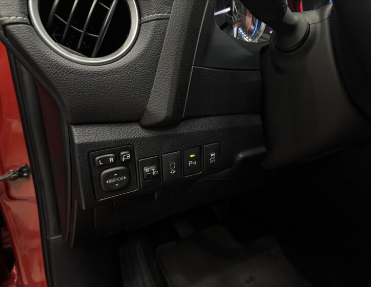 Toyota Auris Hatchback 1,6 l 97 kw