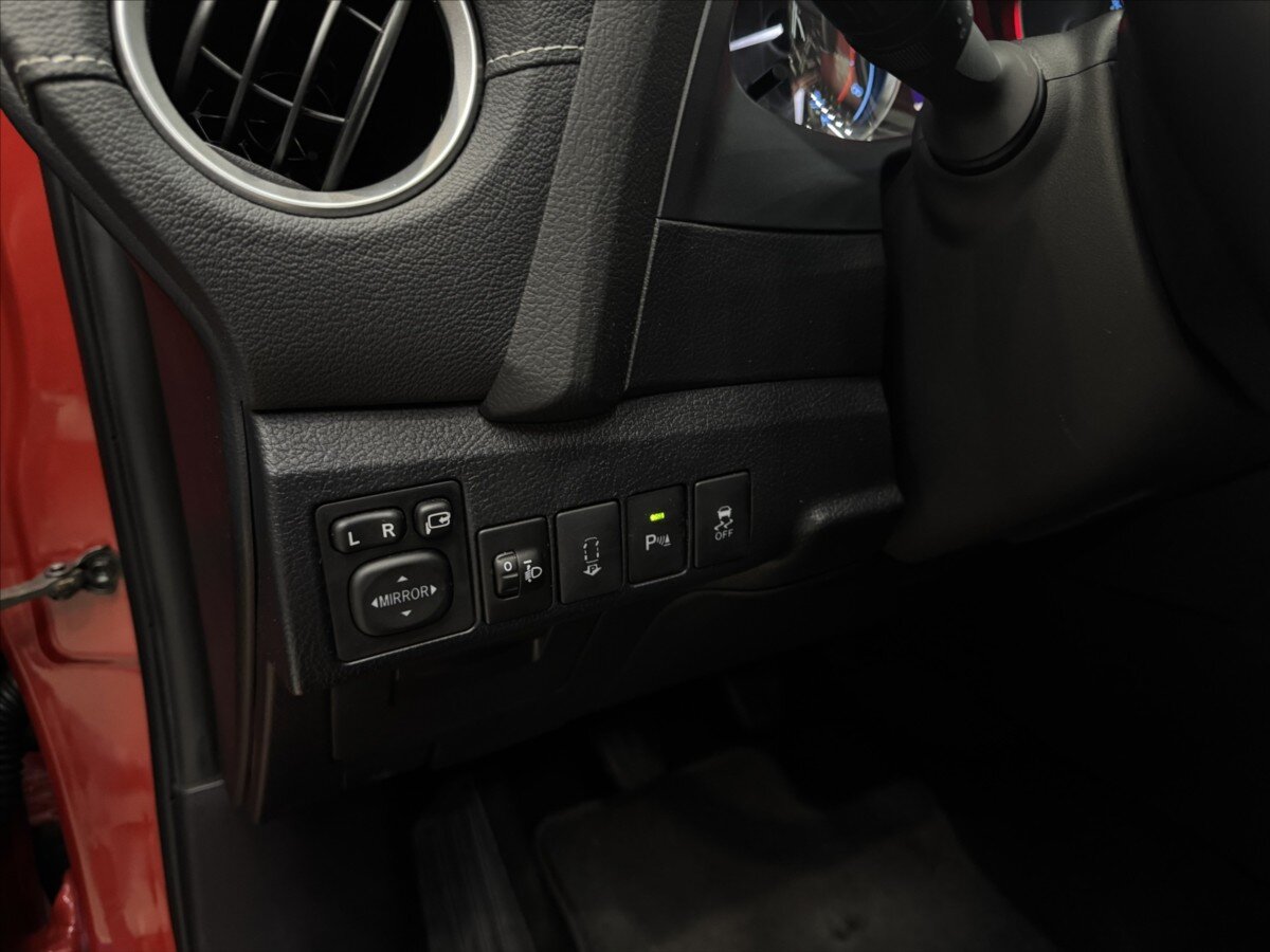 Toyota Auris Hatchback 1,6 l 97 kw